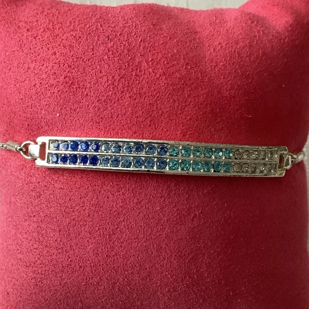 Avon Vintage Blue Crystal Bar Silver Tone Bolo Bracelet
